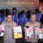 Kapolres Sukabumi Kota, AKBP SY. Zainal Abidin memperlihatkan sejumlah barang bukti hasil pengungkapan kasus penyalahgunaan narkoba. l Istimewa
