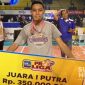 Irpan pamer hadiah juara Proliga 2023. l Irpan