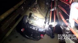 Mobil sedan Honda City nyemplung ke sungai di Palabuhanratu. l Istimewa