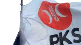 Bendera PKS. l Istimewa