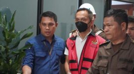 Kejaksaan Agung (Kejagung) menetapkan Muhammad Yusrizki (MY atau YUS) sebagai tersangka dalam lanjutan penyidikan kasus korupsi BTS 4G Bakti Kemenkominfo.