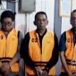 Tiga tersangka kasus SPK fiktif di Dinkes Kabupaten Sukabumi, Harun Al Rasyid, Dian Iskandar dan Saepul Ramdan. l Istimewa