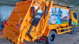 Bisnis karoseri Tan Wijaya. l Istimewa