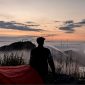 Melihat matahari terbit di atas puncak Bukit Karang Numpang, Sukabumi. l Ali Ma'mun Iman