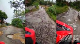 Jalan Kabupaten rusak ruas Ciracap-Ciemas, Sukabumi . l Dhani Ramdhani