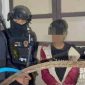 Salah seorang dari enam remaja ditangkap polisi. l Istimewa
