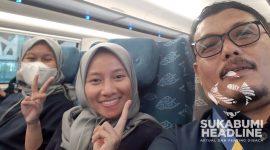 Warga Sukabumi, Hendri Koswari (kanan) saat naik kereta cepat. l Istimewa