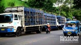 Truk pengangkut AMDK Aqua. l Istimewa