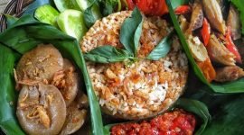 Nasi tutug oncom khas Sukabumi - Istimewa