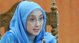 Wanita Sukabumi di parlemen, Desy Ratnasari. l @desyratnasariterdepan