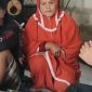 Ilham Hadi dan ibunya saat menerima Aipda Purnomo. l Istimewa