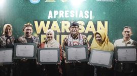 Pemerintah Daerah Provinsi Jabar menerima sertifikat untuk penetapan warisan budaya tak benda. l Istimewa