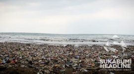 Sampah kembali menumpuk di Pantai Cibutun. l Istimewa