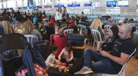 Kepadatan di Bandara Tel Aviv. l Istimewa
