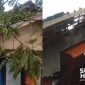 Atap rumah warga Parakansalak rusak diterjang angin. Nuraeni
