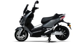 Skutik United T1800. l Istimewa