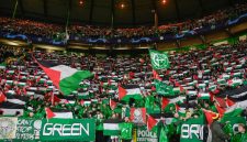 Suporter Celtic memberi dukungan kepada Palestina. l Istimewa