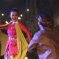 Ariel Tatum menari jaipong saat tampil di pentas Sukabumi 1980 yang digagas Happy Salma. l Istimewa