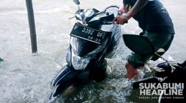 Bengkel motor di Cicurug terendam banjir. l sukabumiheadline.com