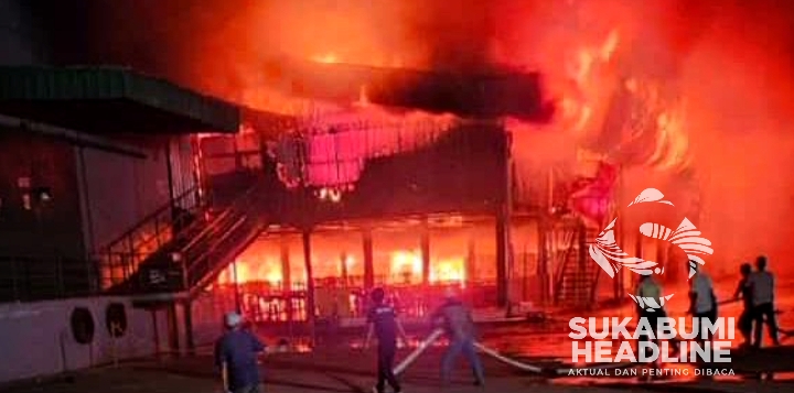 PT HJ Busana Indah Cicurug, Kabupaten Sukabumi Hangus terbakar. l Anry Wijaya