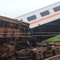 Tabrakan KA lokal Bandung Raya dan KA Turangga di Bandung. l Istimewa