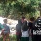 Upaya pencarian Neneng Susilowati di aliran Sungai Cicatih. l Anry Wijaya