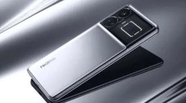 Harga Realme GT6, ponsel flagship dengan baterai jumbo dan konektivitas 5G. - Istimewa