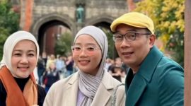 Camillia Laetitia Azzahra bersama orangtuanya. - Istimewa