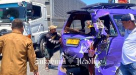 Angkot 09 hancur disikat truk AMDK di Cicurug Sukabumi. - Istimewa