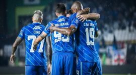 Pemain Persib Bandung, Ciro Alves, Stefano Beltrame dan David da Silva merayakan kemenangan - Istimewa