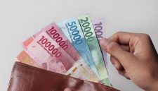 Ilustrasi upah atau gaji - Istimewa