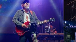 Penyanyi legendaris Iwan Fals saat manggung di Kota Sukabumi - Iwan Fals
