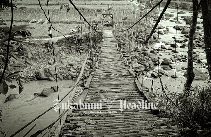 Jembatan gantung lapuk di perbatasan Kalapanunggal dan Kabandungan, Sukabumi - sukabumiheadline.com