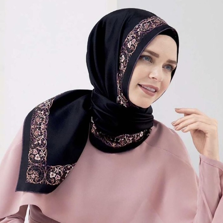 Model hijab Muslimah Turki untuk santai - Pinterest