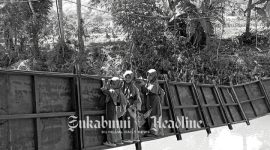 Pelajar di Sukabumi setiap hari harus lewati jembatan miring Sungai Cikaso untuk ke sekolah - Budiyanto