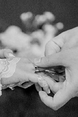 Jenis, syarat dan hukum mewakilkan wali nikah melalui chatting atau video call dalam Islam