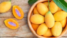 Buah Gandaria - Istimewa