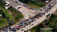 Kemacetan lalu lintas di Exit Toll Bocimi Seksi 2 Parungkuda - Istimewa