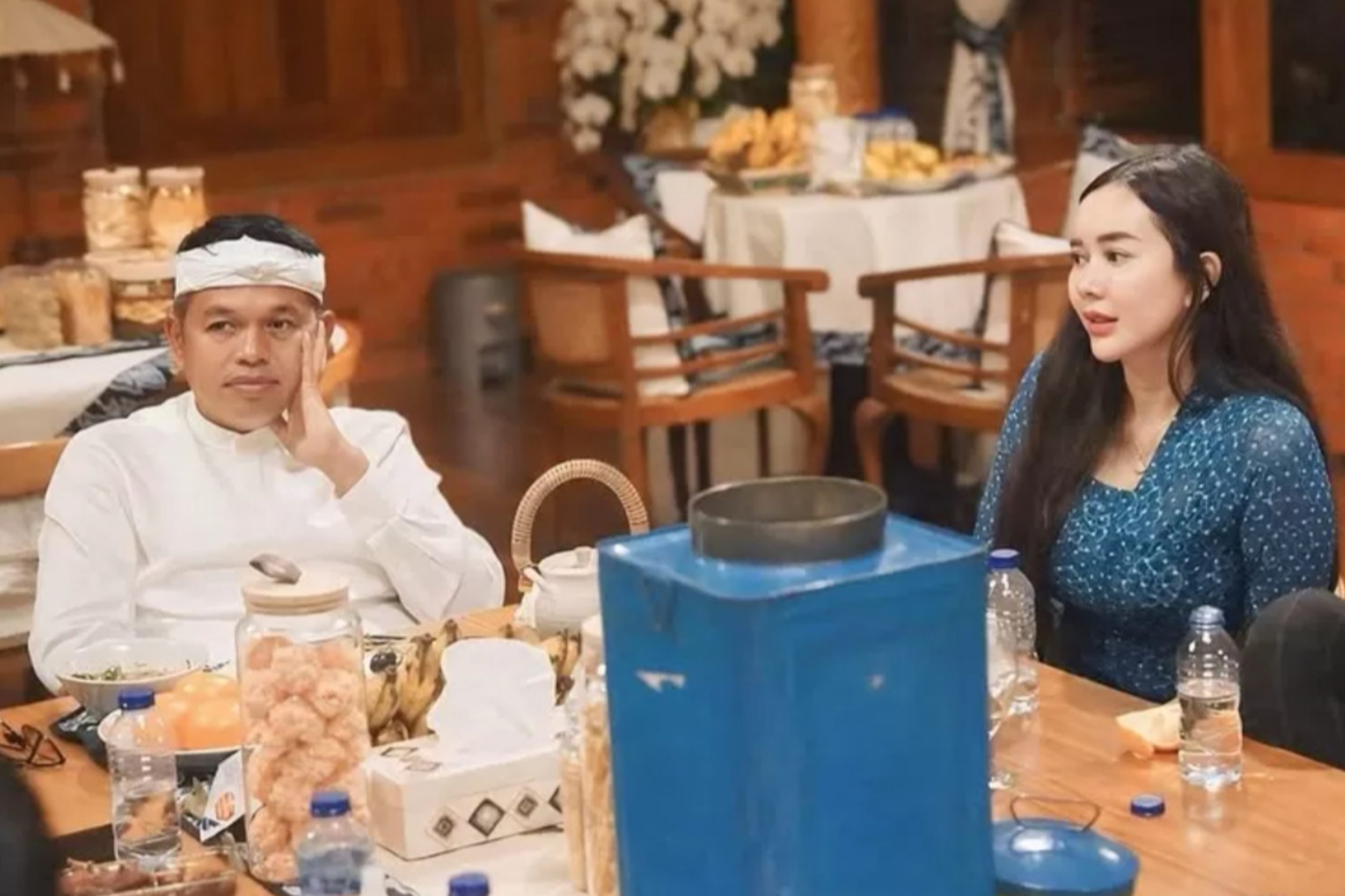 6 alasan mojang Sunda ini cocok jadi pendamping Kang Dedi Mulyadi, punya kriteria suami KDM banget 1 Aura Kasih dan Dedi Mulyadi