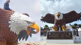 Patung Rajawali di Desa Cipaat, Bongas, Indramayu - Istimewa