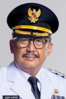 Profil Asep Japar: Bupati Sukabumi ke-19 termiskin di Jawa Barat