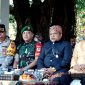 Ketua DPRD Kabupaten Sukabumi (kedua dari kanan) mengikuti peringatan Hardiknas 2025 - Setwan DPRD Kabupaten Sukabumi