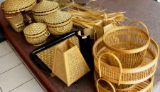 UMKM anyaman bambu di Sukabumi dan gempuran produk berbahan plastik - Istimewa