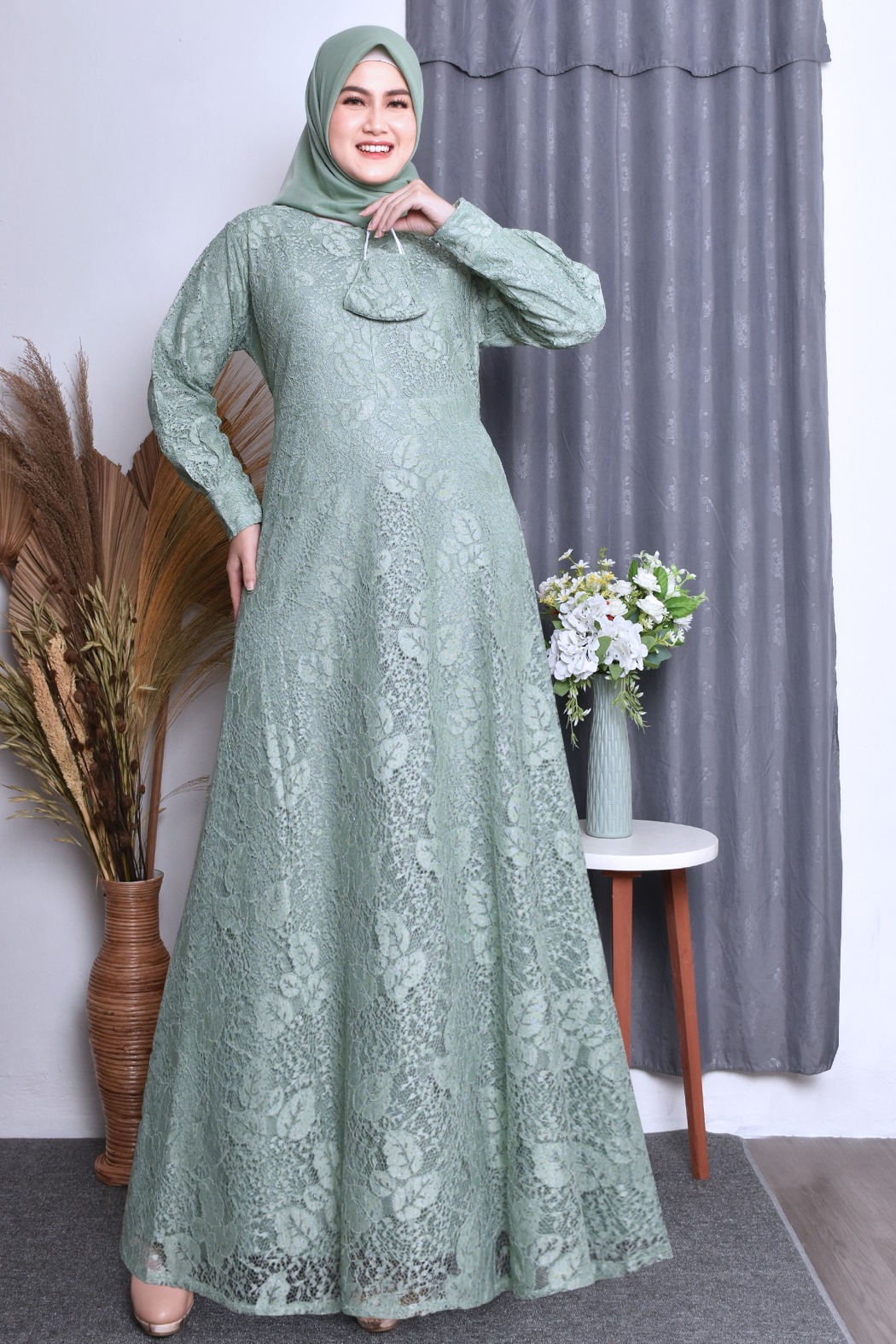 5 model brokat elegan untuk Wanita Sukabumi usia 40+ 2 Gamis Brokat timeless