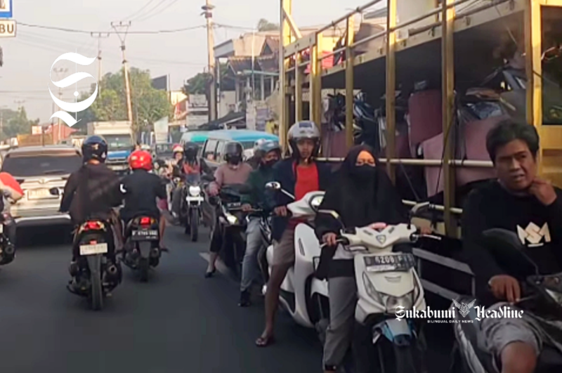 Kemacetan di depan PT Daehan Global, Cibadak, Kabupaten Sukabumi - Hera Iskandar
