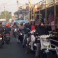 Kemacetan di depan PT Daehan Global, Cibadak, Kabupaten Sukabumi - Hera Iskandar