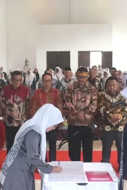 Ketua DPRD Kabupaten Sukabumi: Bidan garda terdepan pastikan generasi sehat dan kuat
