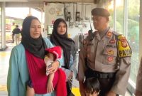 Nur’aini dan anak tersesat di Jakarta - Polsek Grogol Petamburan