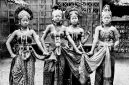 Penari gamelan Sari Oneng Parakansalak Sukabumi - sukabumixyz.com