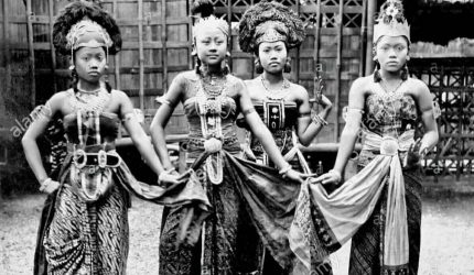 Penari Sari Oneng Parakansalak Sukabumi